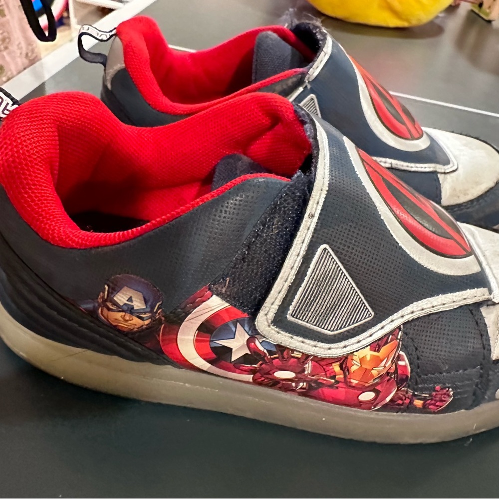 Avengers boy shoes size 13